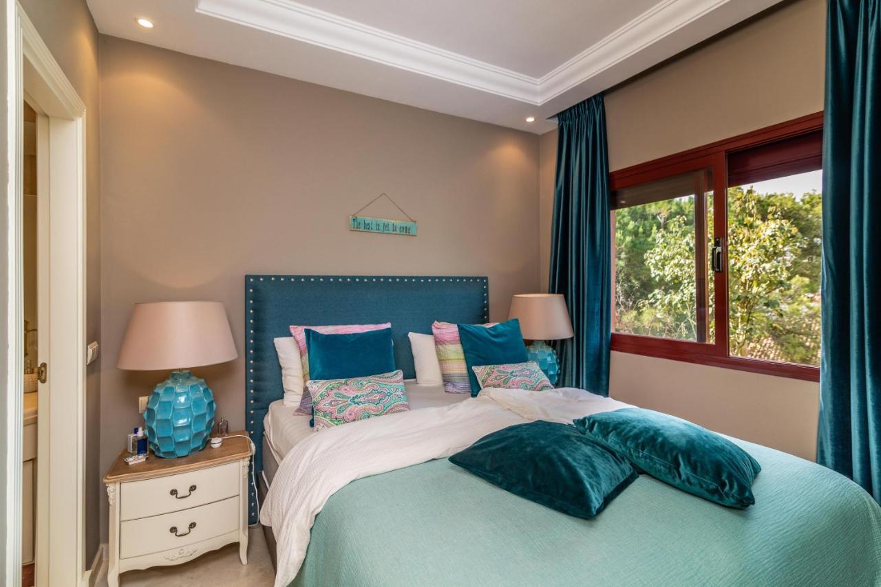 Stylish 2-Bed Apartment In Elviria W Pool Apartment