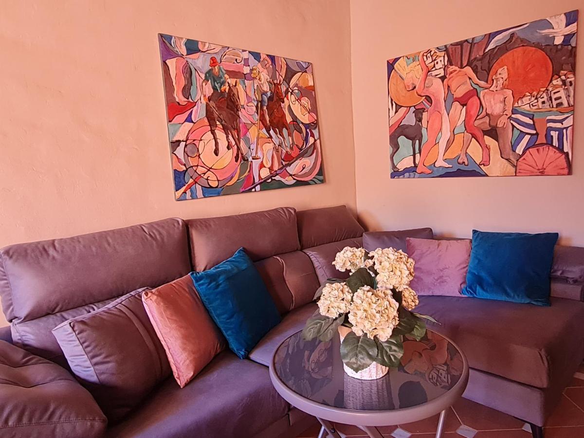 Apartment Stylish 2-Bed Apartment In Elviria W Pool